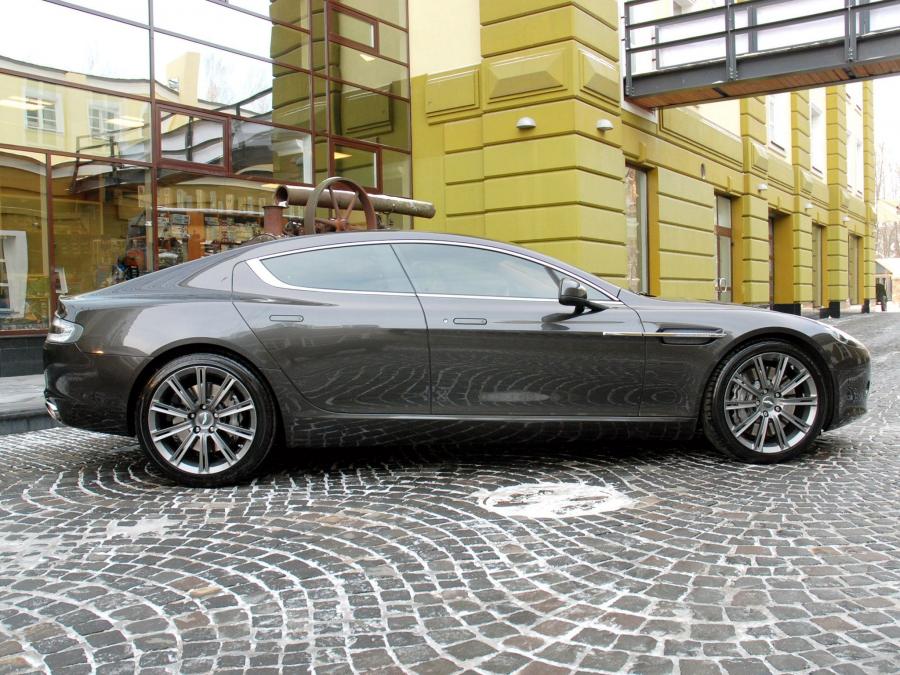  Aston Martin Rapide by Status Design 2011 года  (фото 9 из 13)